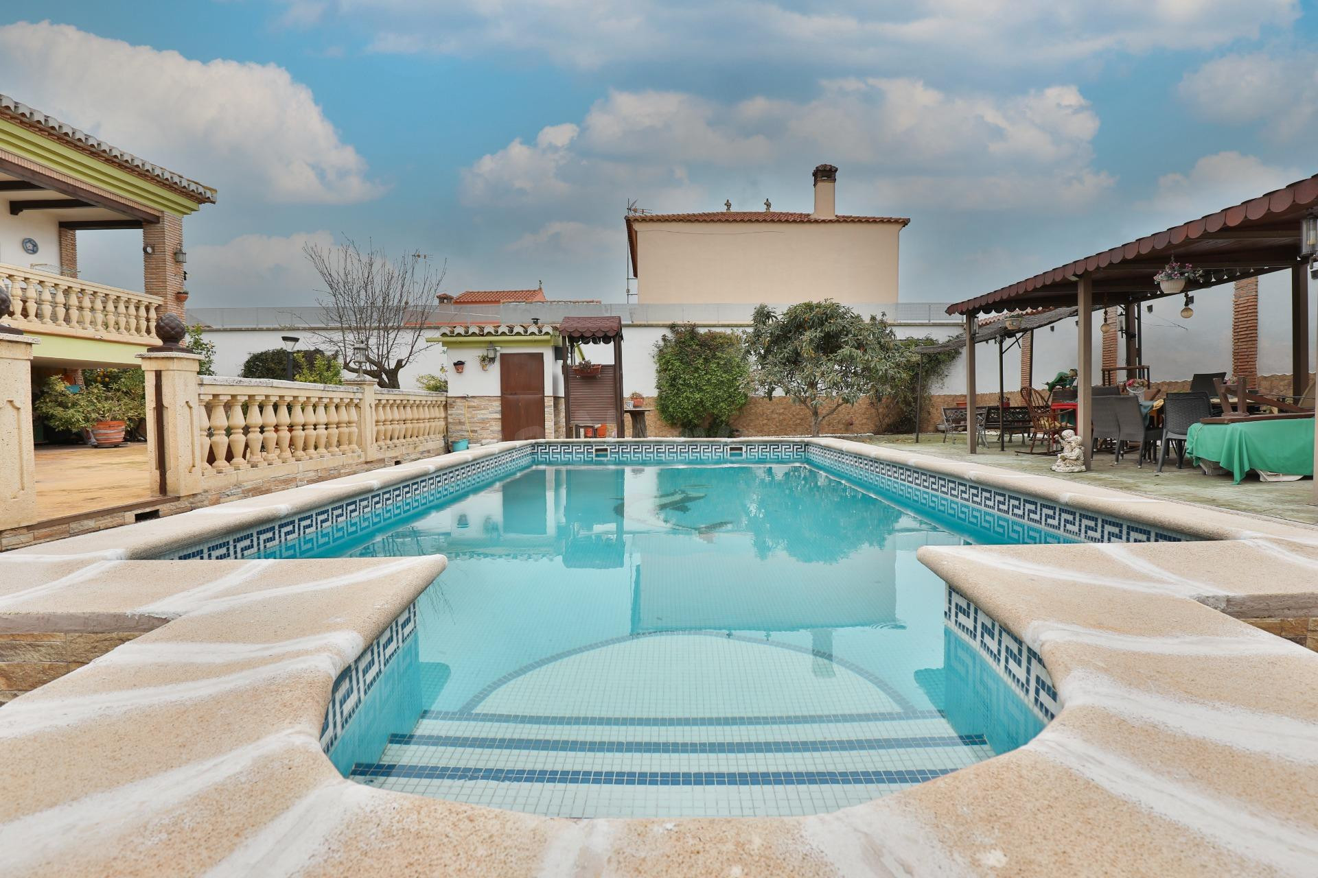Gran Chalet en el Hoyo del Pardo, Albolote - foto 4