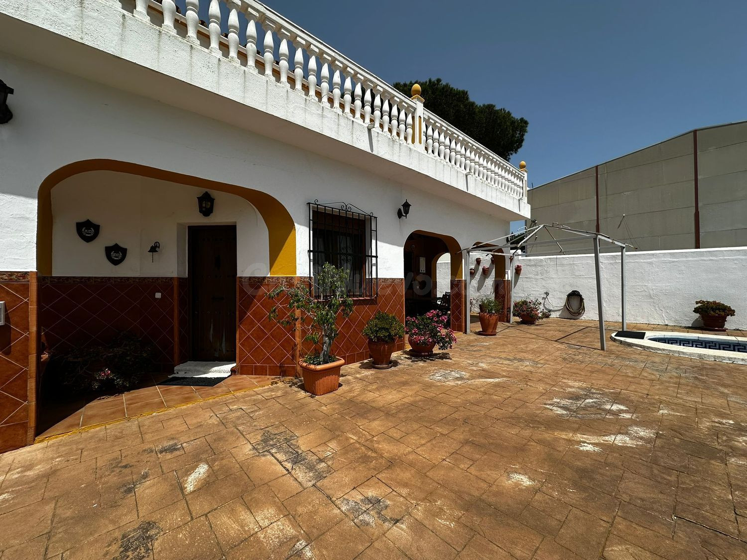 ¡CHALET INDEPENDIENTE EN LOS PINOS, TU NUEVO HOGAR TE ESPERA - foto 3