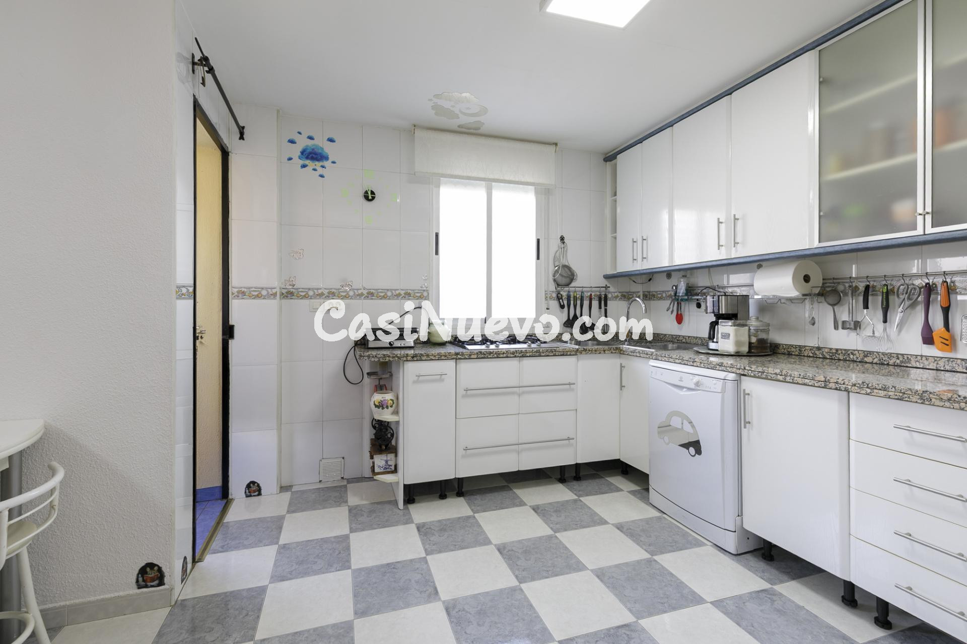 Amplia casa adosada con piscina privada - foto 5