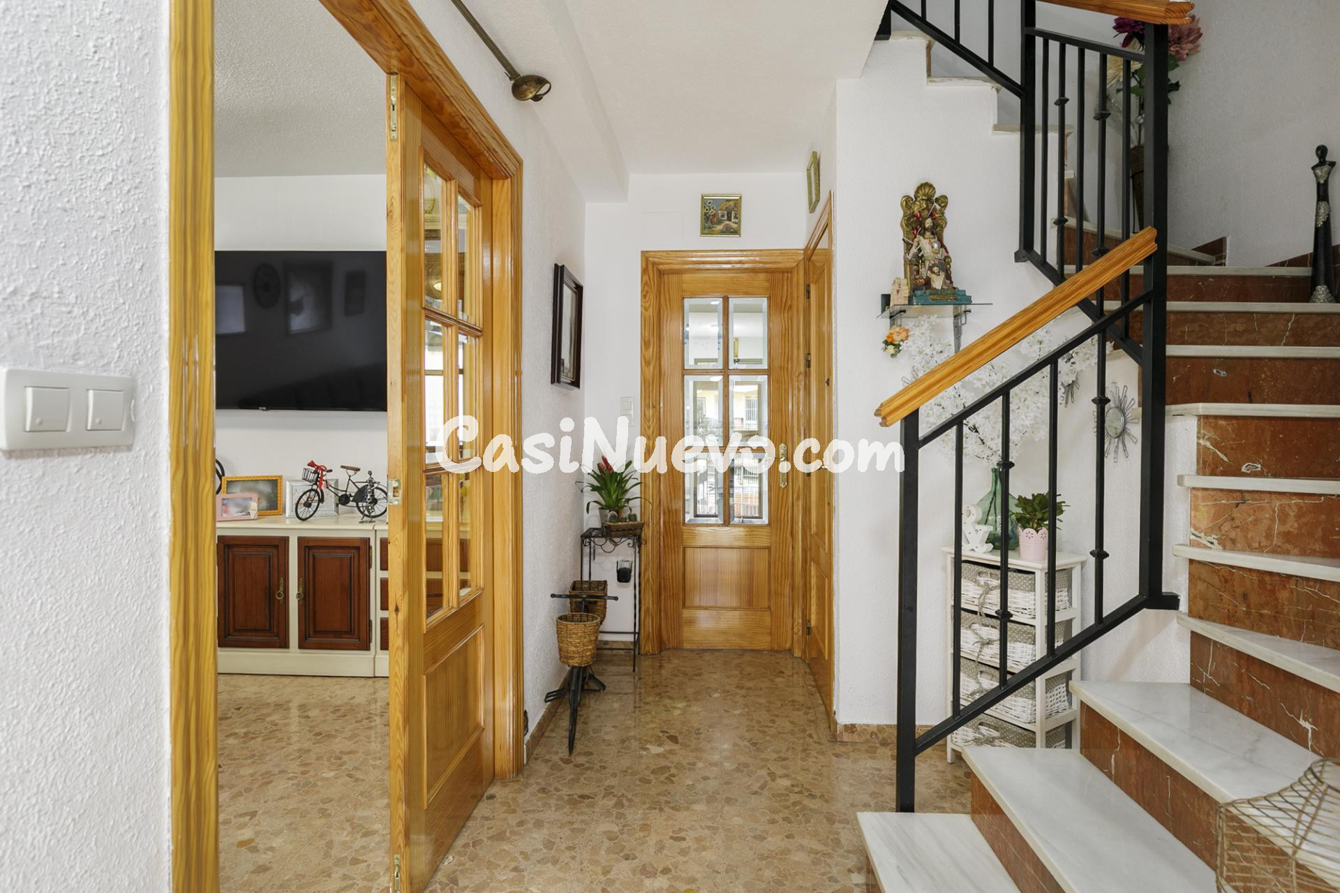 Amplia casa adosada con piscina privada - foto 9