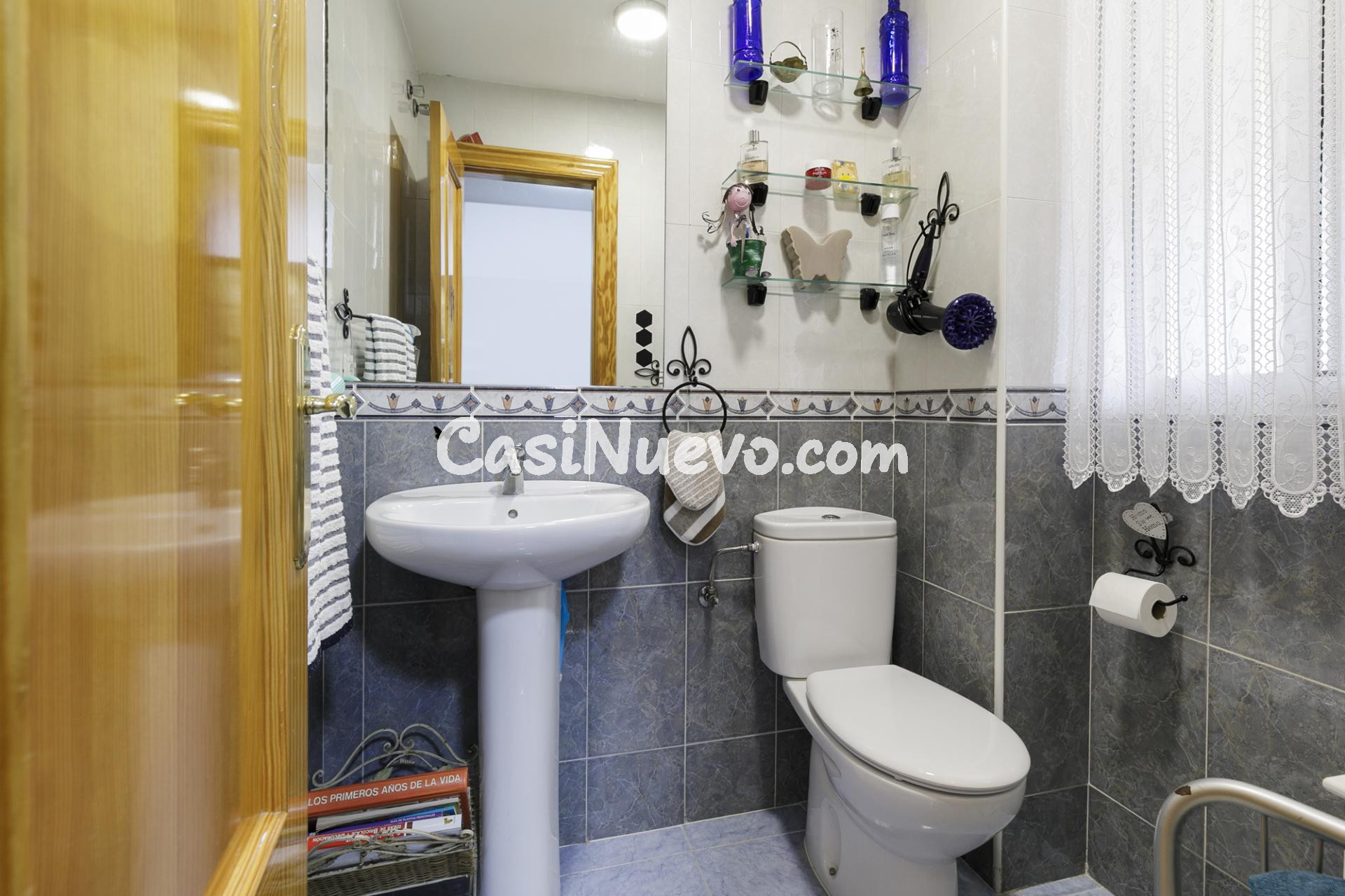 Amplia casa adosada con piscina privada - foto 16