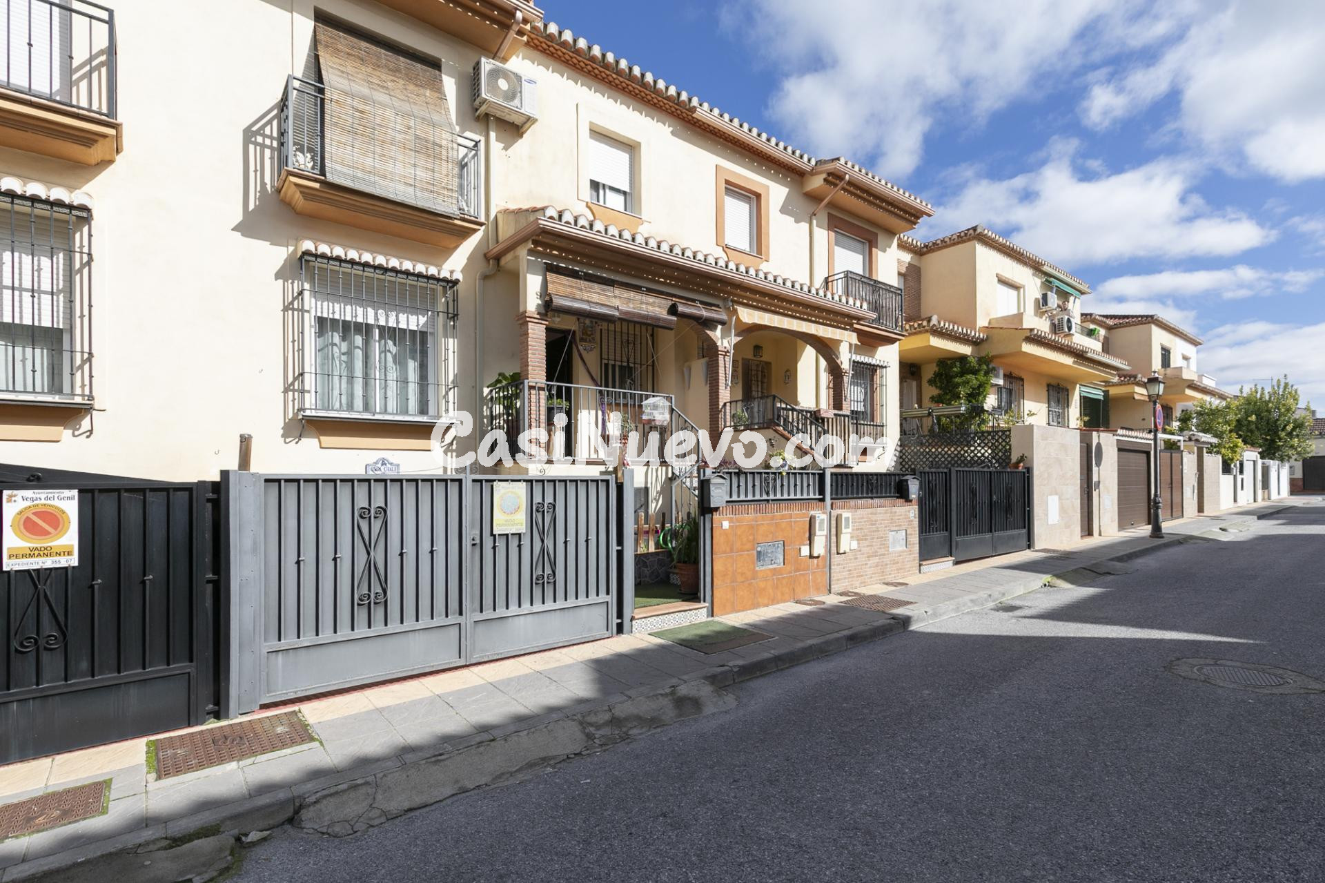 Amplia casa adosada con piscina privada - foto 26