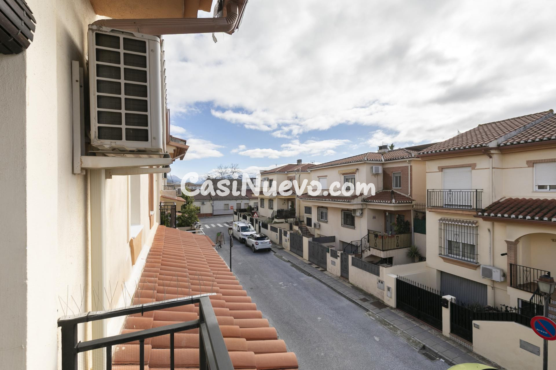 Amplia casa adosada con piscina privada - foto 29