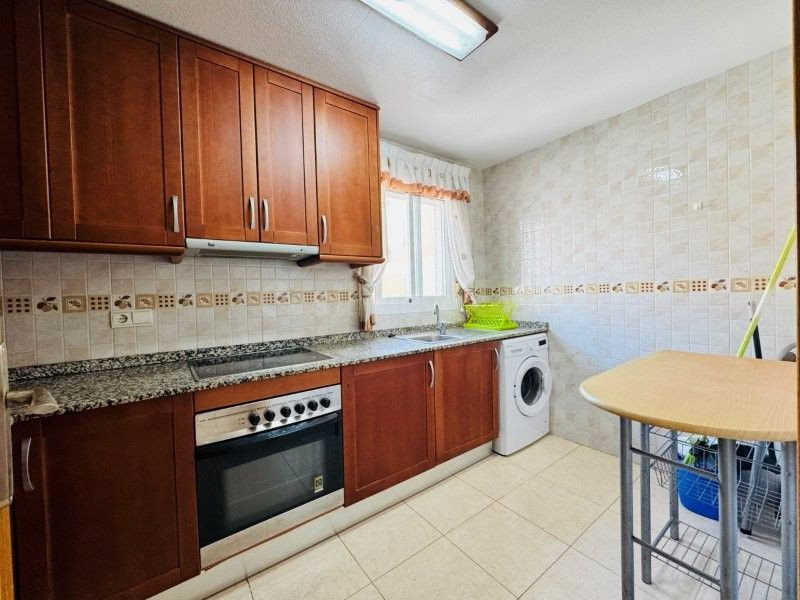 Luminoso apartamento esquinero con orientación sur, garaje y trastero - foto 4