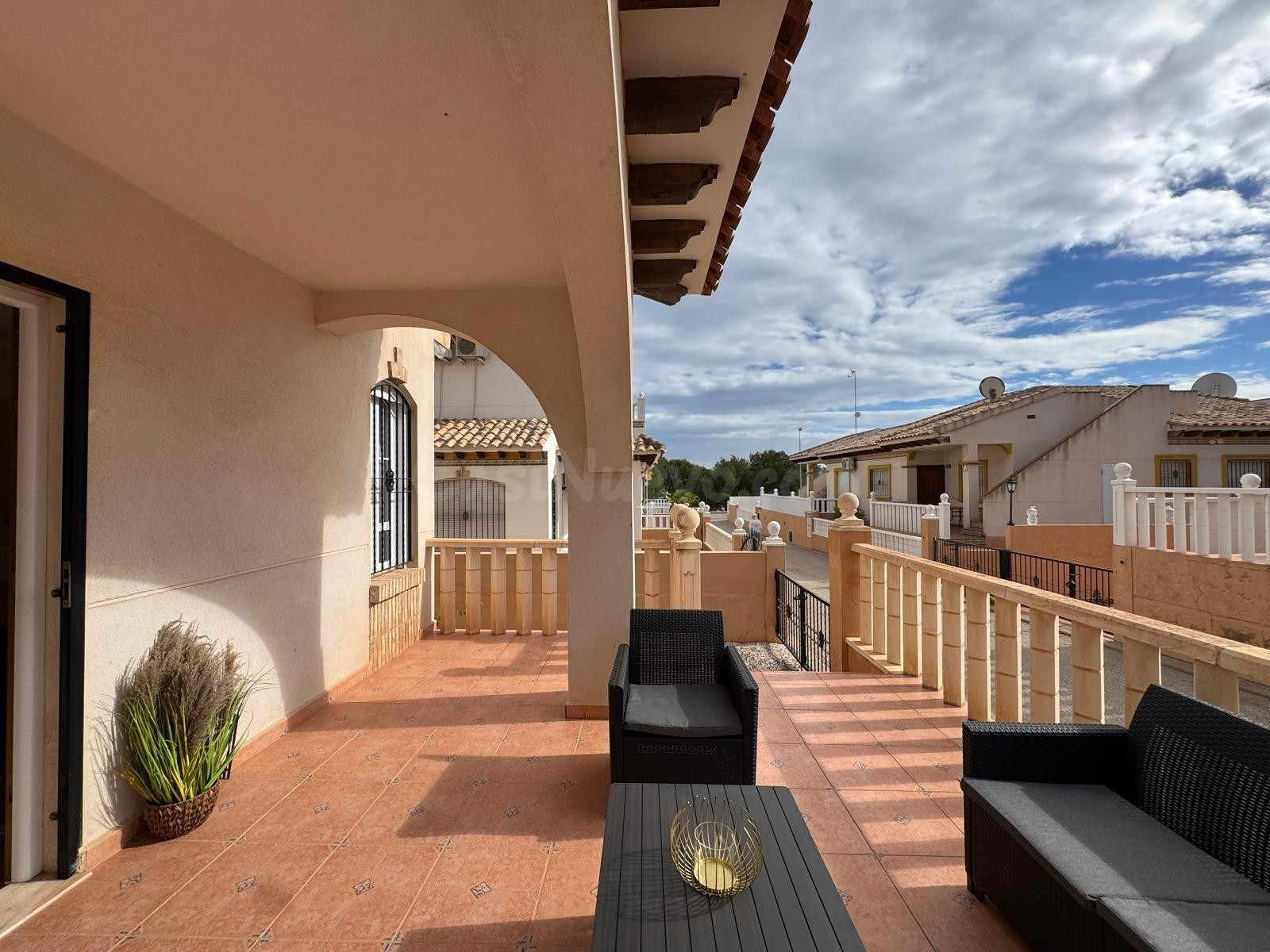 Moderno Adosado en Cabo Roig – Elegancia, Privacidad y Vista - foto 4