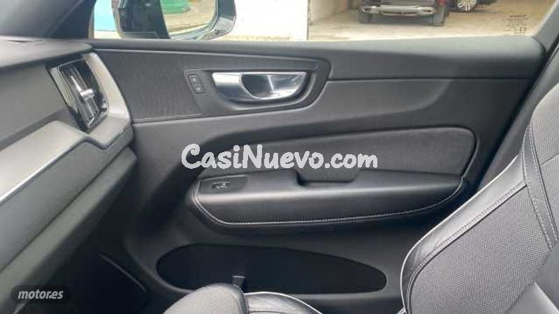 Volvo XC 60 - foto 17