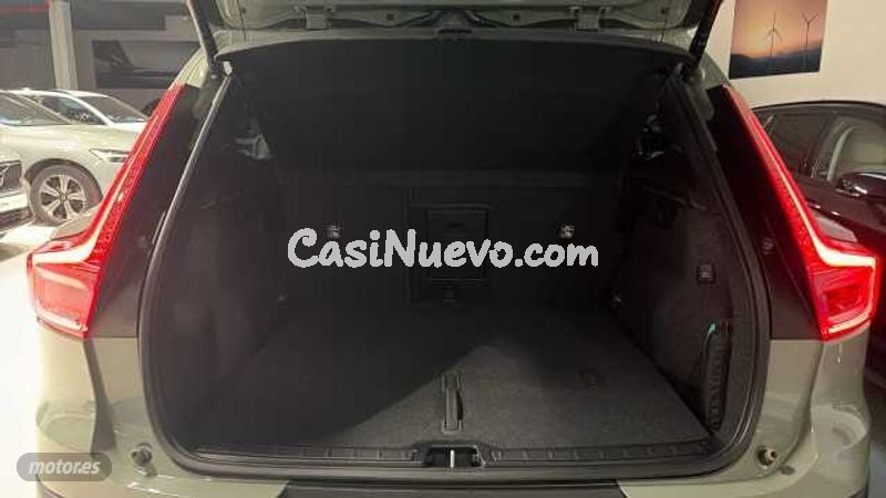 Volvo XC40 - foto 14