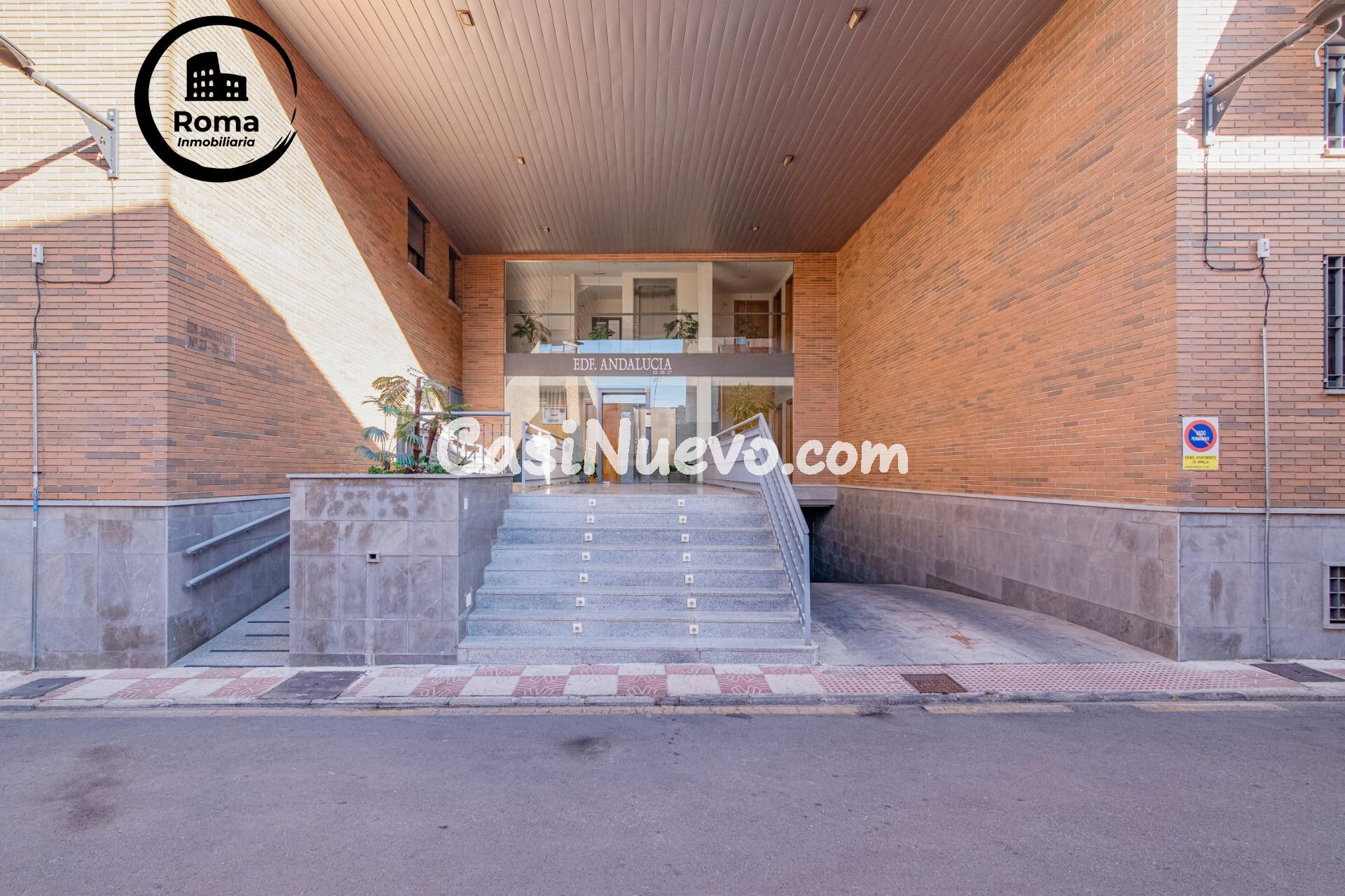 Ático espectacular con amplia terraza, en el centro de Armil - foto 33