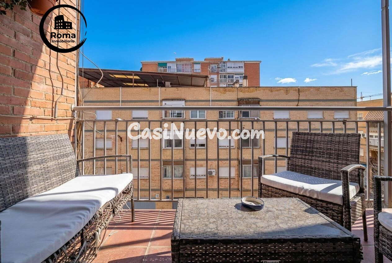 Luminoso piso exterior con terraza junto a Avenida de Dílar  - foto 13