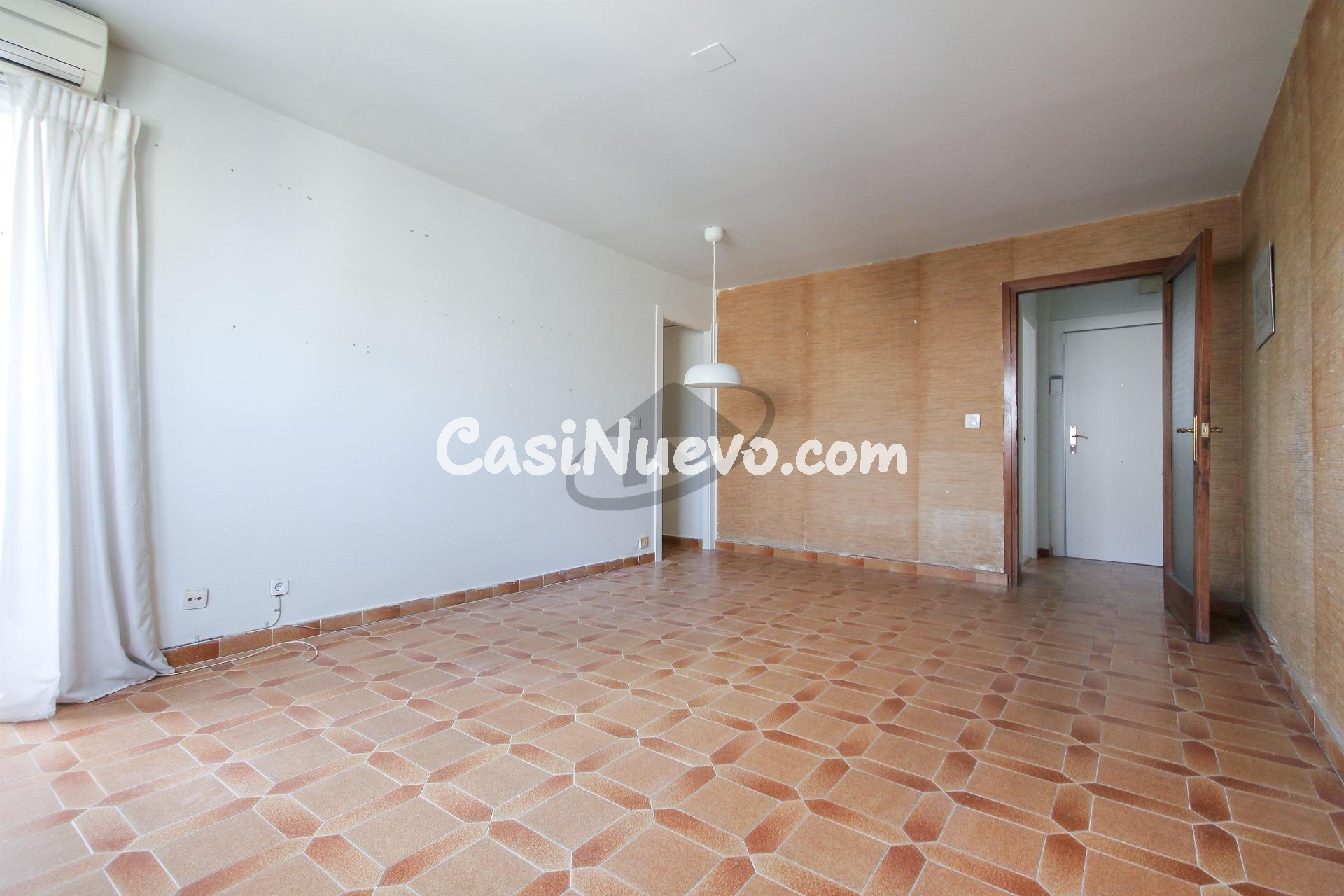 PISO ALTO CON ASCENSOR, EXTERIOR Y MUY LUMINOSO, CON BALCÓN  - foto 26