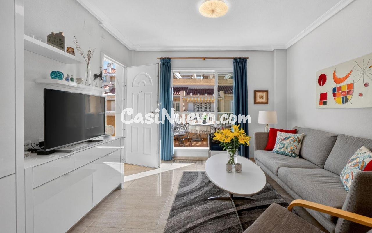 Dúplex en Planta Alta en Orihuela Costa con Gran Solárium y  - foto 3