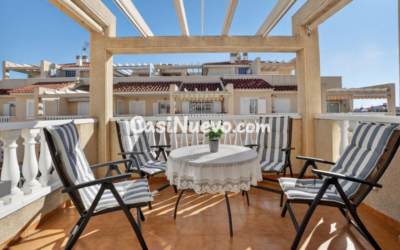 Dúplex en Planta Alta en Orihuela Costa con Gran Solárium y  - foto 4