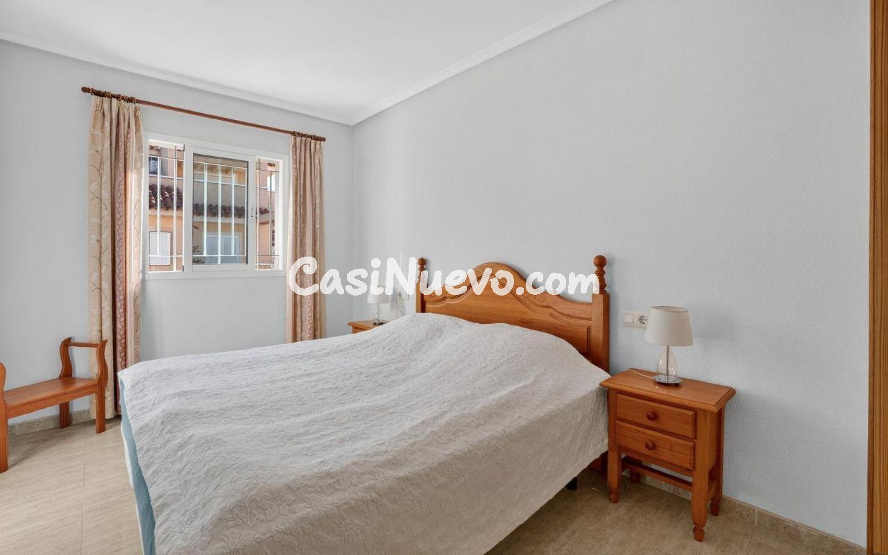 Dúplex en Planta Alta en Orihuela Costa con Gran Solárium y  - foto 13