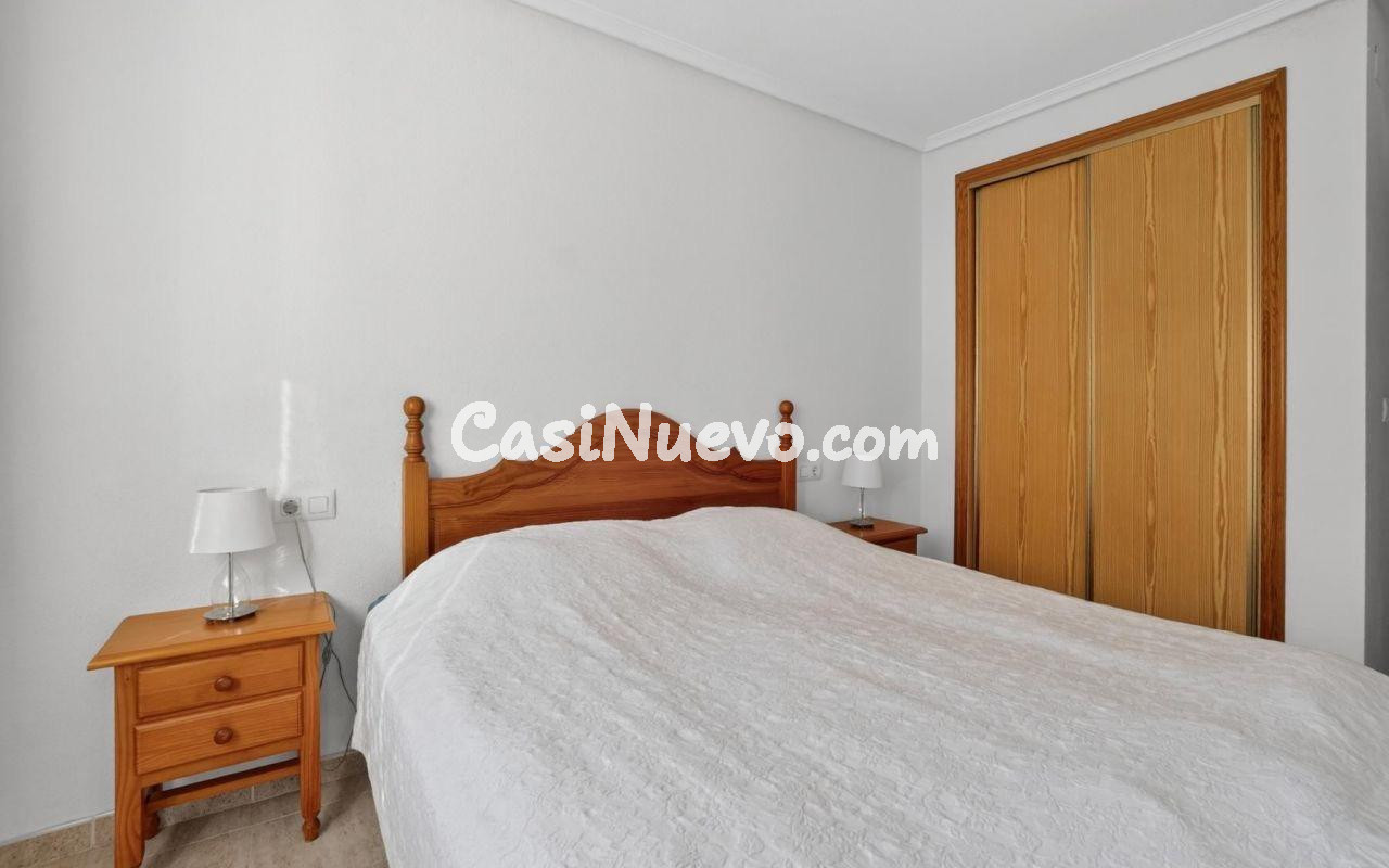 Dúplex en Planta Alta en Orihuela Costa con Gran Solárium y  - foto 14