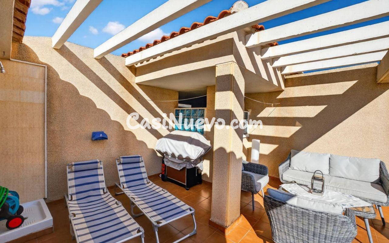 Dúplex en Planta Alta en Orihuela Costa con Gran Solárium y  - foto 27