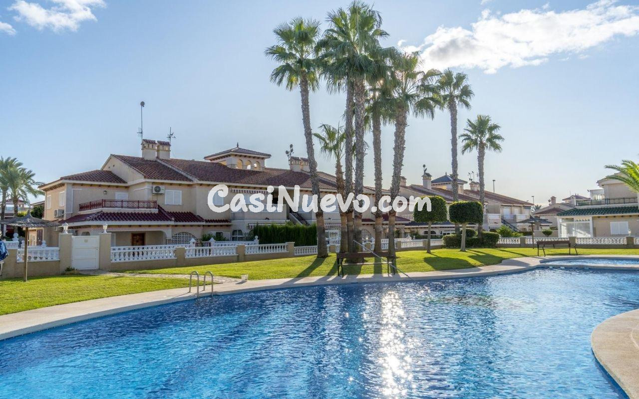Dúplex en Planta Alta en Orihuela Costa con Gran Solárium y  - foto 29