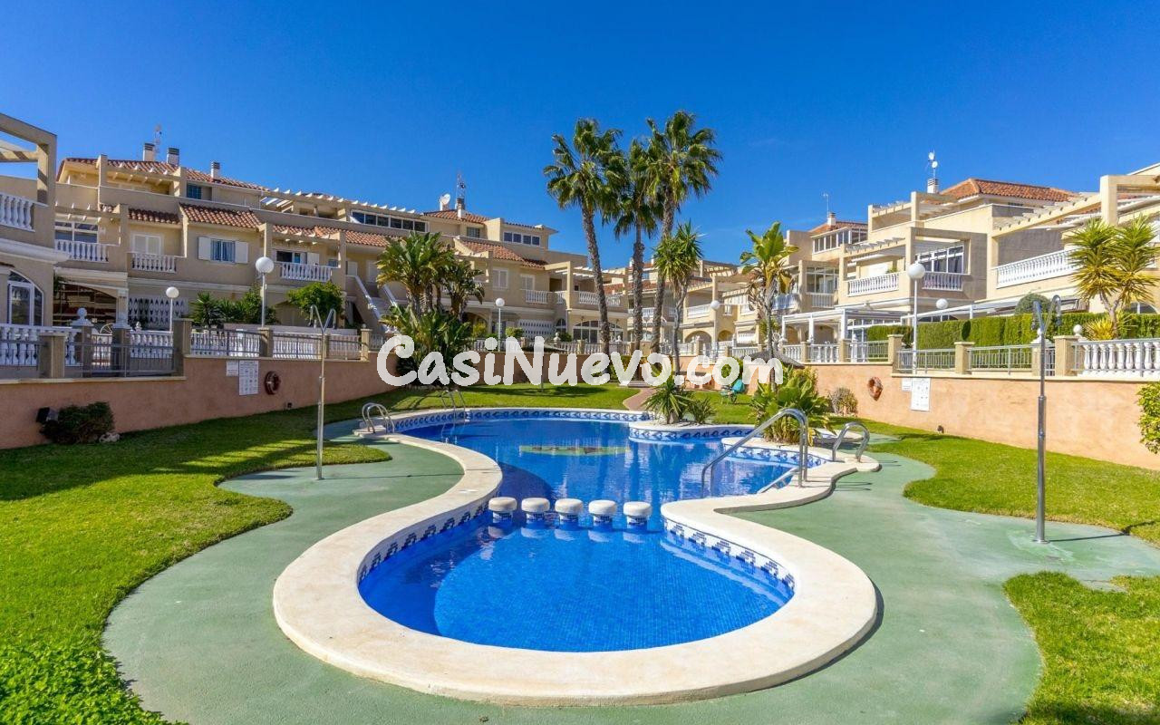 Dúplex en Planta Alta en Orihuela Costa con Gran Solárium y  - foto 34