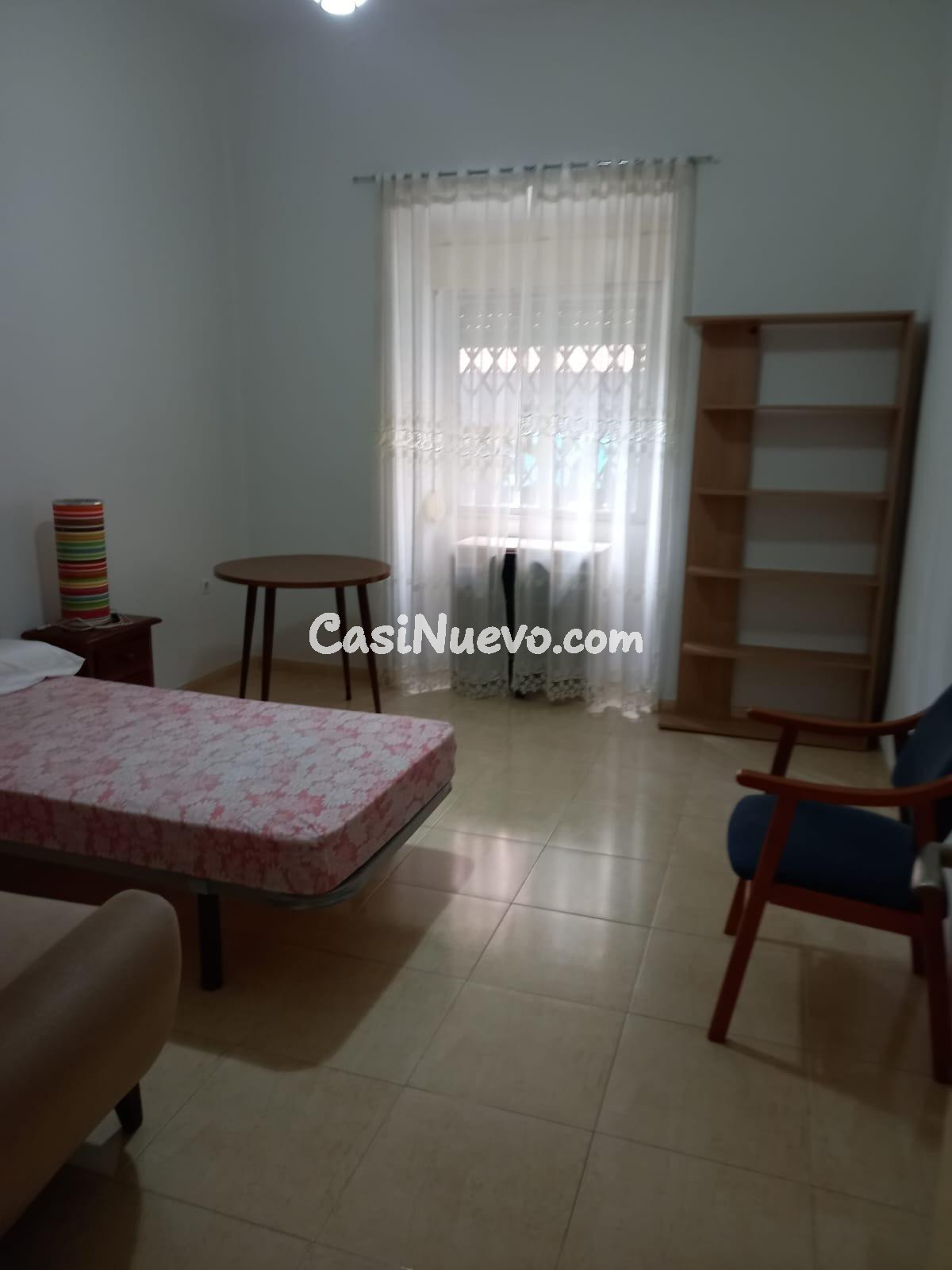 PISO SOLO ESTUDIANTES JUNTO estación DE TREN - foto 9