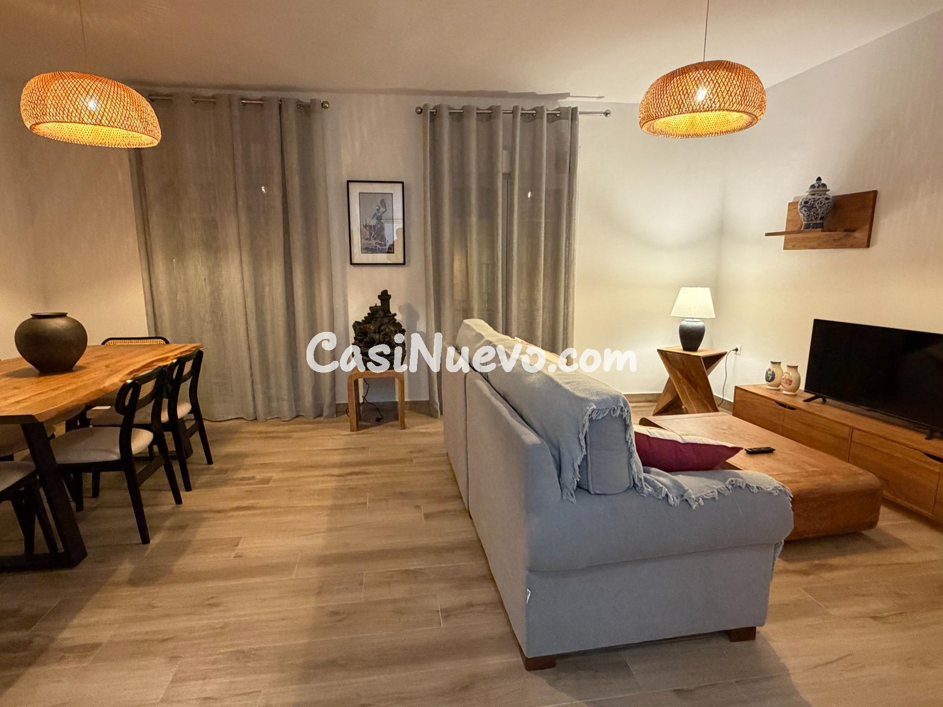 Piso amplio de 124 m2 recién reformado y amueblado a estrena