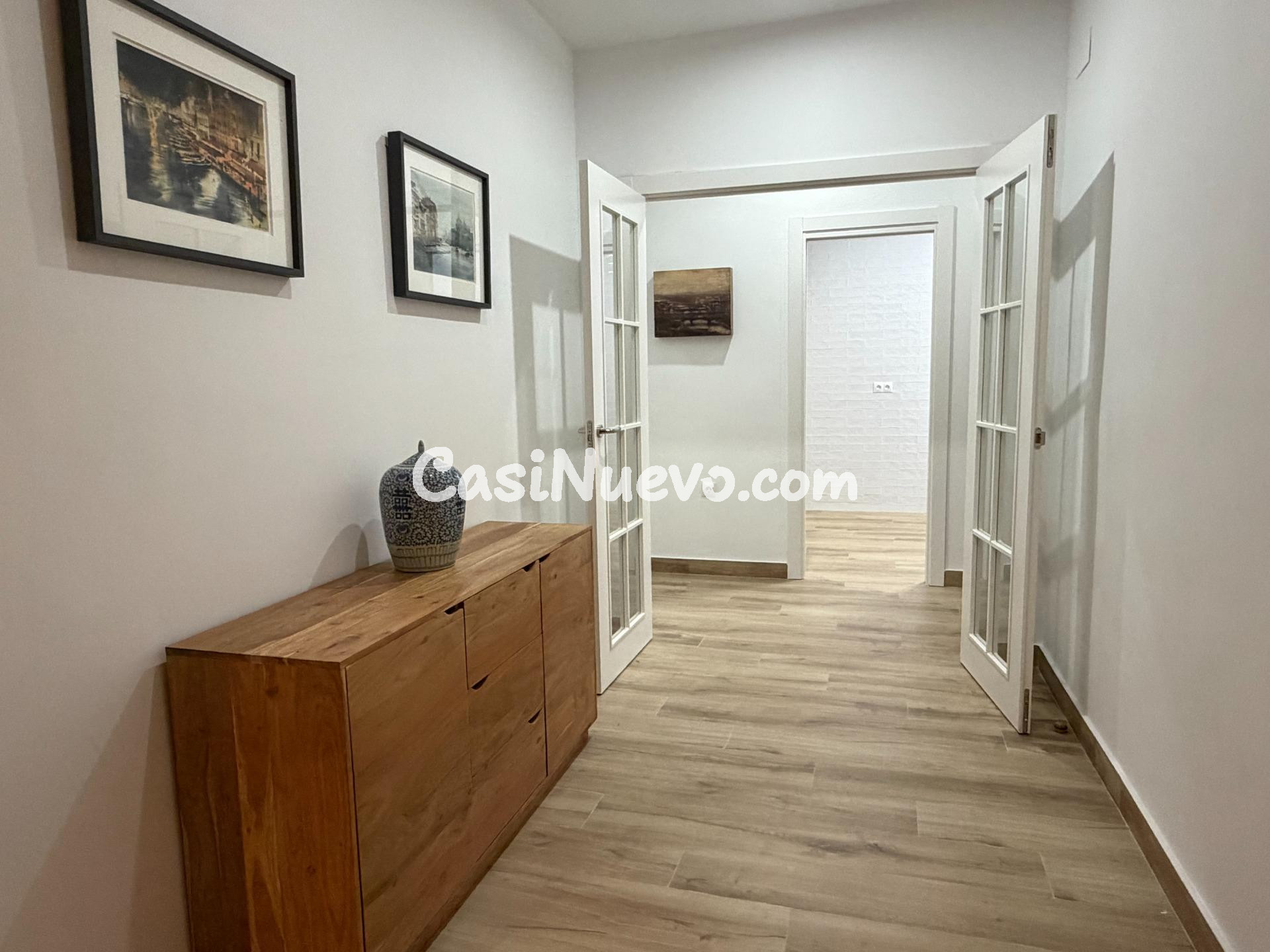 Piso amplio de 124 m2 recién reformado y amueblado a estrena - foto 3