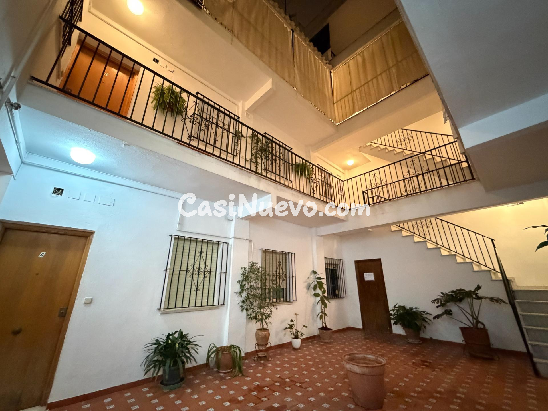 Piso amplio de 124 m2 recién reformado y amueblado a estrena - foto 11