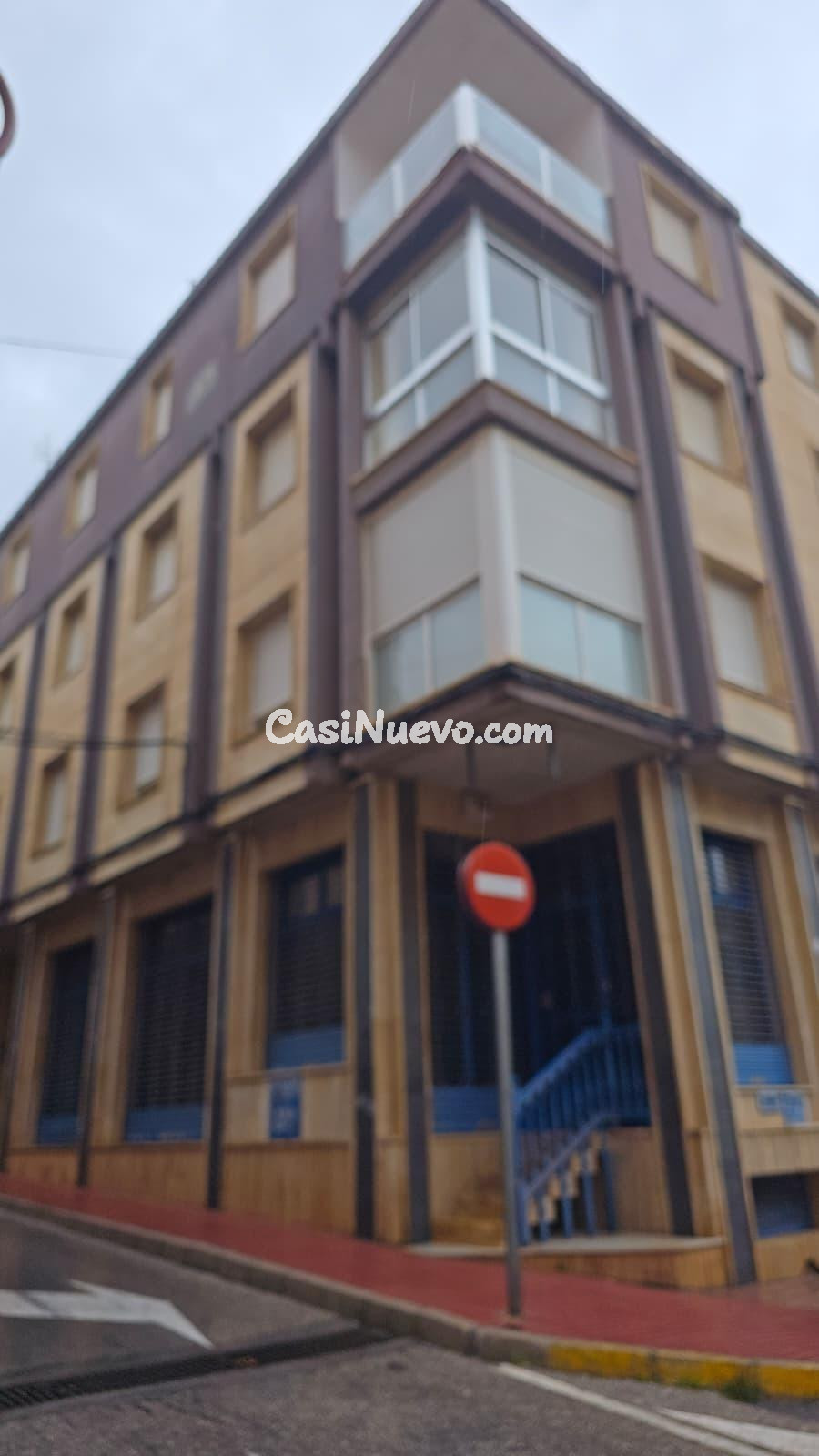 Piso Grande de 4 habitaciones con Orientación Sur - foto 2