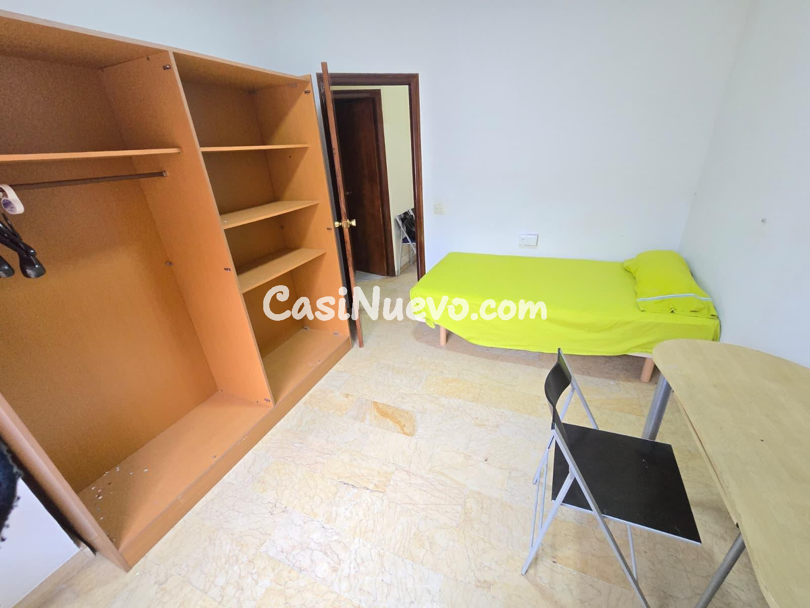 Piso Grande de 4 habitaciones con Orientación Sur - foto 10