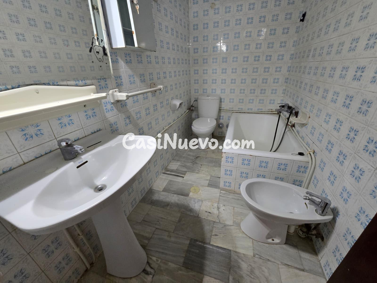 Piso Grande de 4 habitaciones con Orientación Sur - foto 17