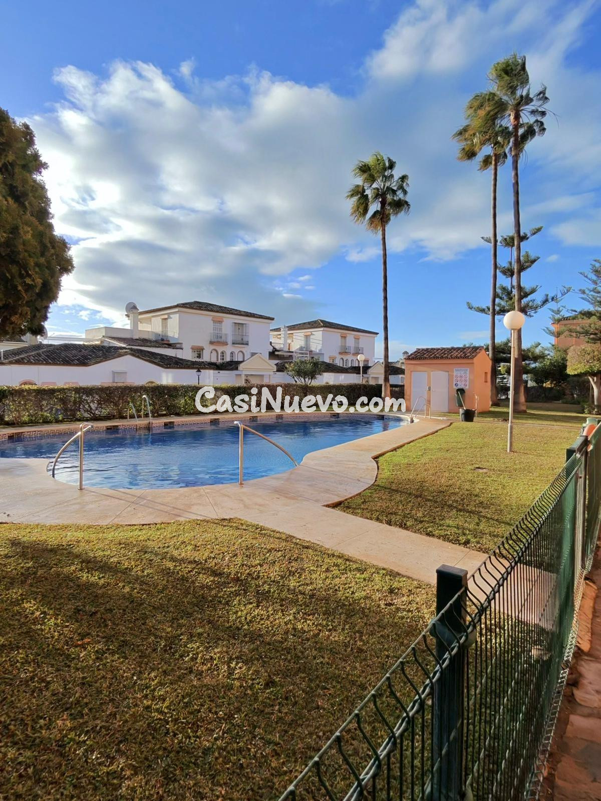 PROPIEDAD DE 3 DORMITORIOS EN ALQUILER A 100 M DE LA PLAYA E