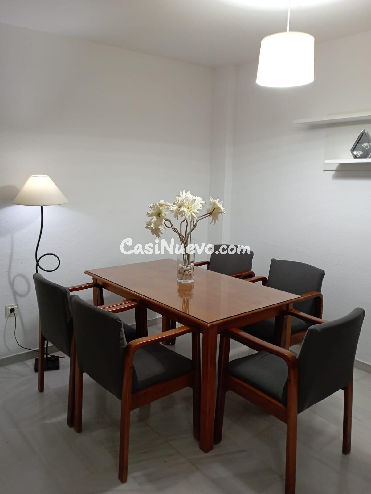 PROPIEDAD DE 3 DORMITORIOS EN ALQUILER A 100 M DE LA PLAYA E - foto 2