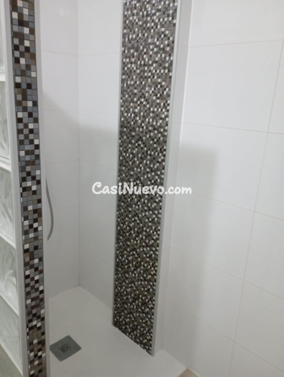 PROPIEDAD DE 3 DORMITORIOS EN ALQUILER A 100 M DE LA PLAYA E - foto 11