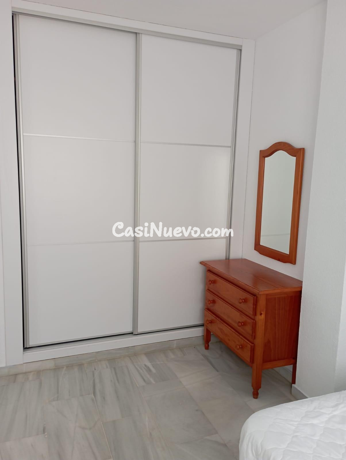 PROPIEDAD DE 3 DORMITORIOS EN ALQUILER A 100 M DE LA PLAYA E - foto 12