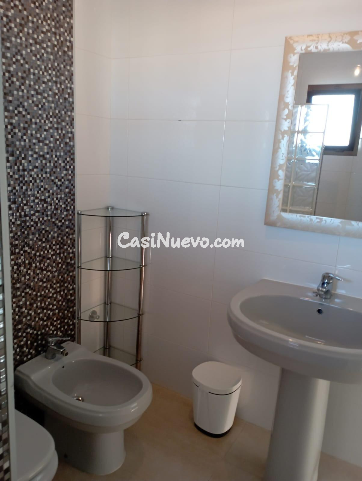 PROPIEDAD DE 3 DORMITORIOS EN ALQUILER A 100 M DE LA PLAYA E - foto 19