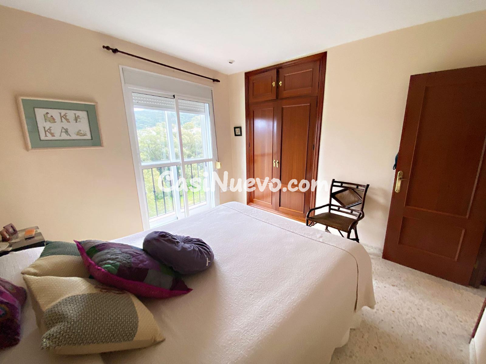 Piso amueblado de 3 dormitorios listo para entrar a vivir en - foto 4