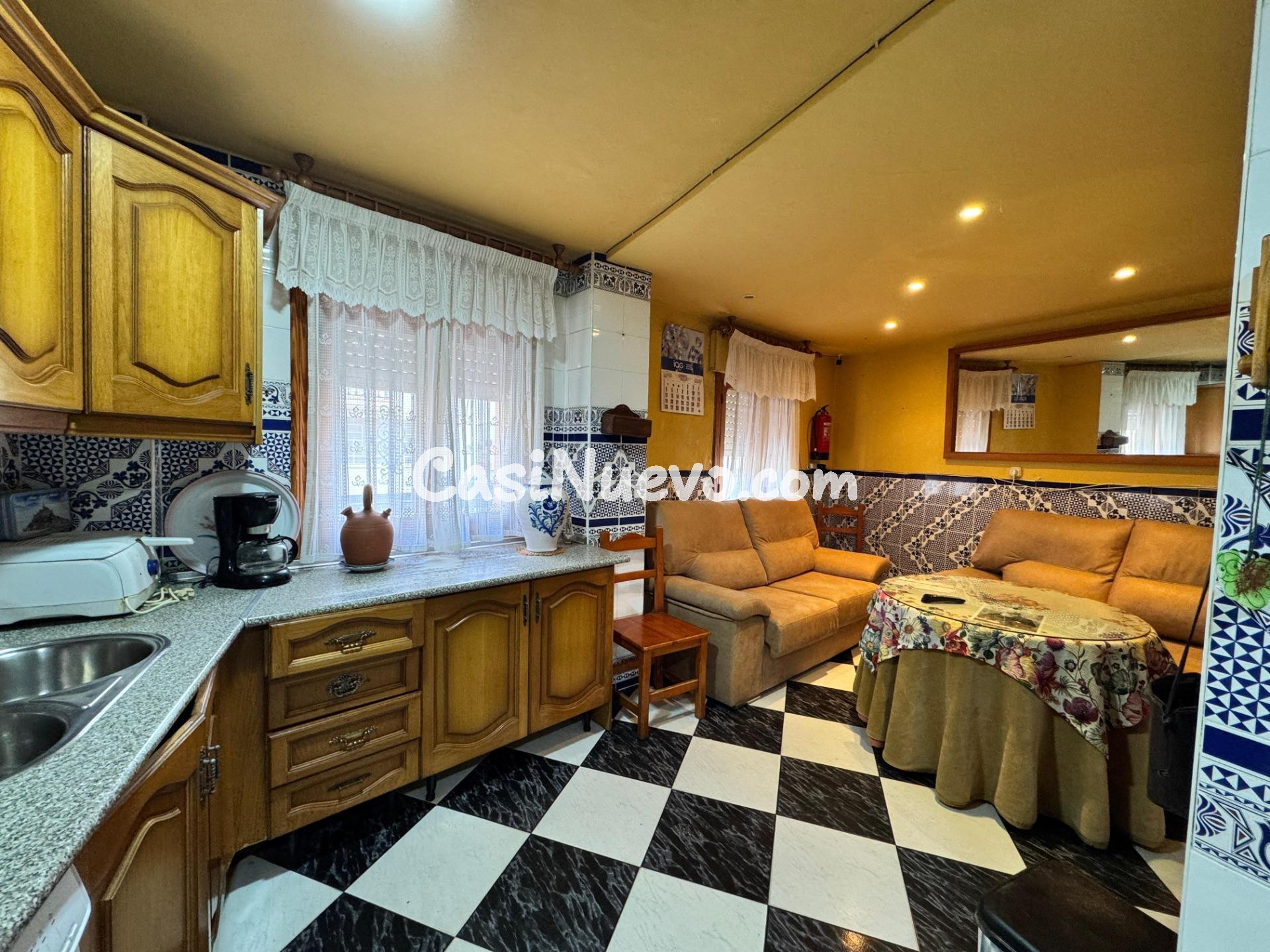 Casa adosada en esquina en una excelente zona de Padul - foto 10