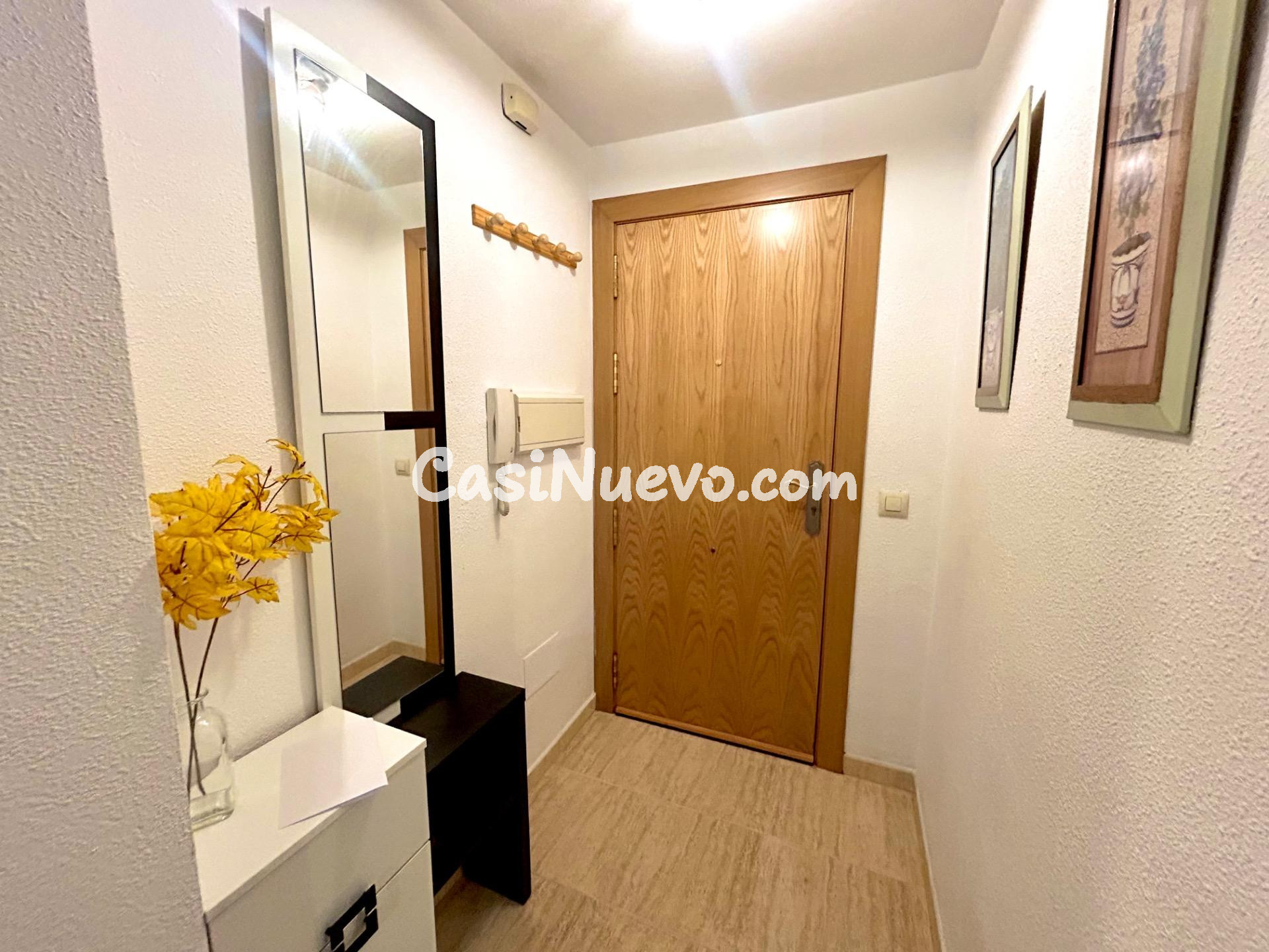 Luminoso piso de 3 dormitorios junto al Ayuntamiento de Roqu - foto 2