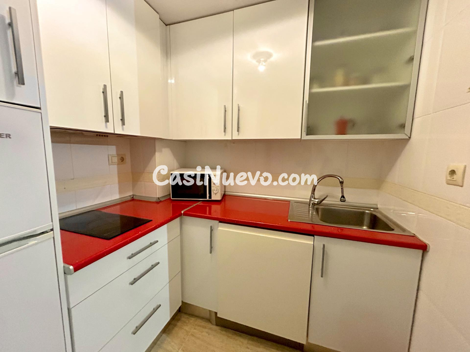 Luminoso piso de 3 dormitorios junto al Ayuntamiento de Roqu - foto 3