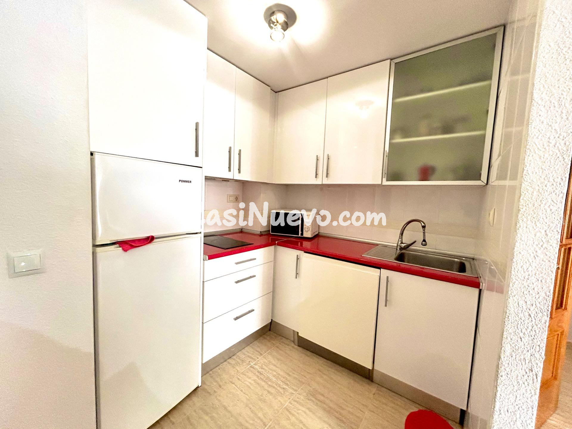 Luminoso piso de 3 dormitorios junto al Ayuntamiento de Roqu - foto 8