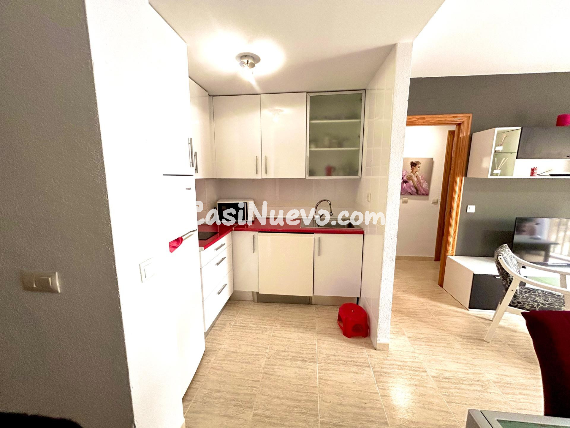 Luminoso piso de 3 dormitorios junto al Ayuntamiento de Roqu - foto 10