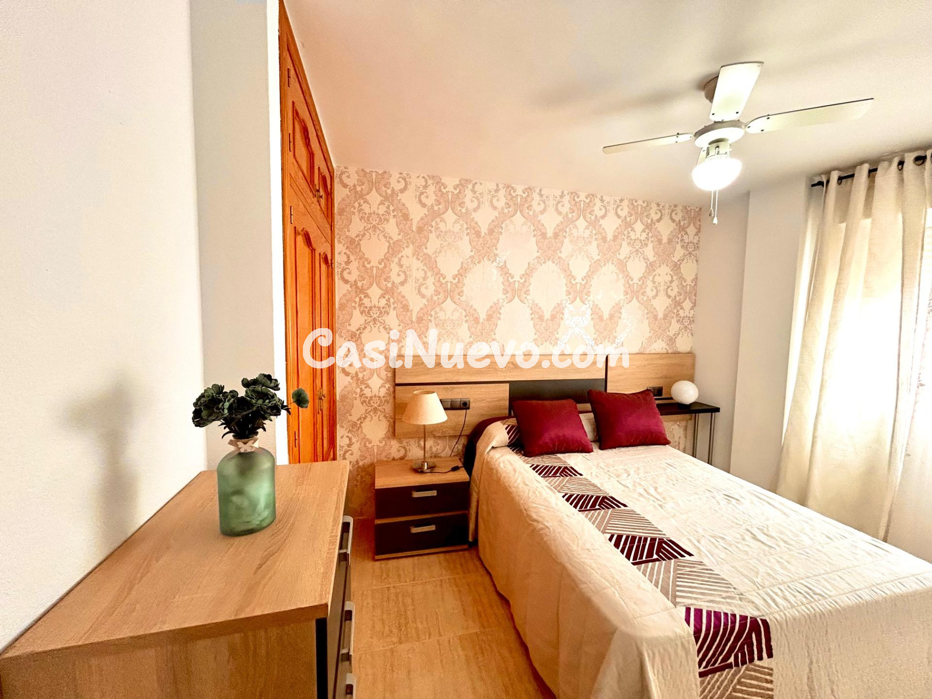 Luminoso piso de 3 dormitorios junto al Ayuntamiento de Roqu - foto 16