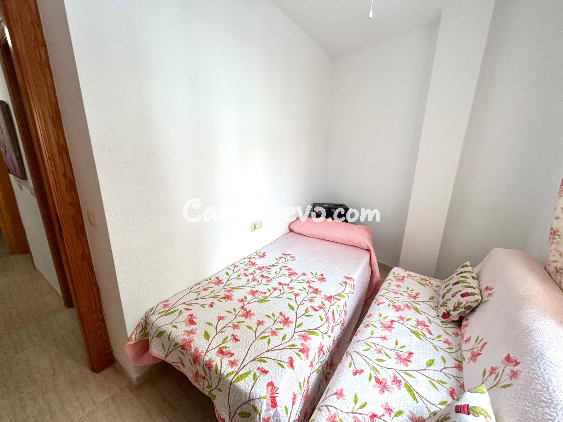 Luminoso piso de 3 dormitorios junto al Ayuntamiento de Roqu - foto 37