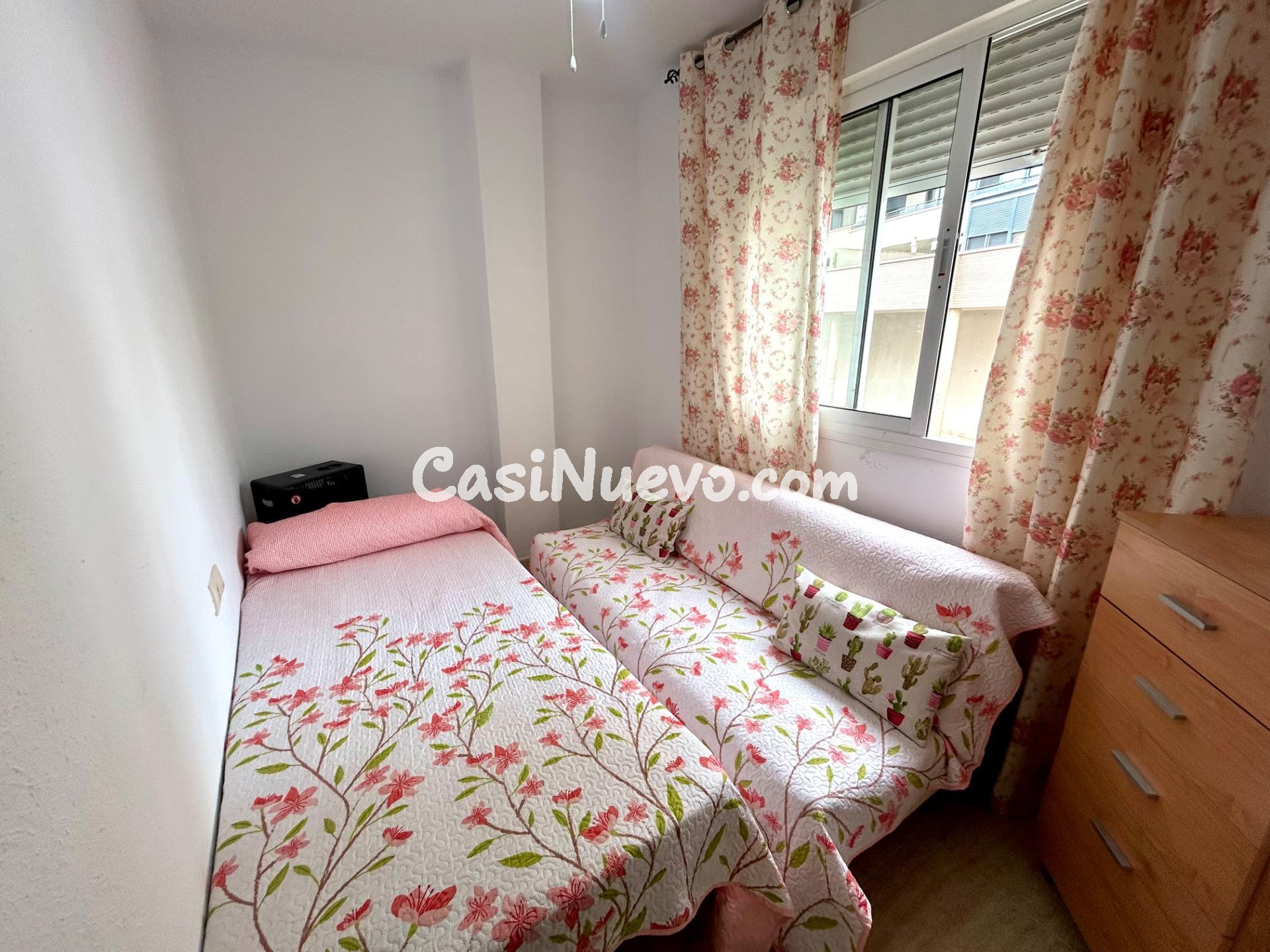 Luminoso piso de 3 dormitorios junto al Ayuntamiento de Roqu - foto 39