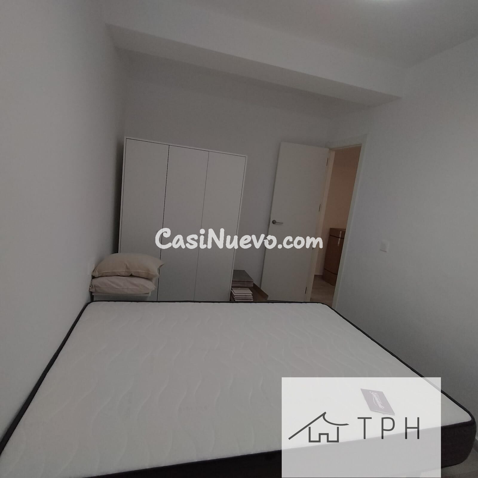 Alquiler de habitación en Avd. de la Estación - foto 2