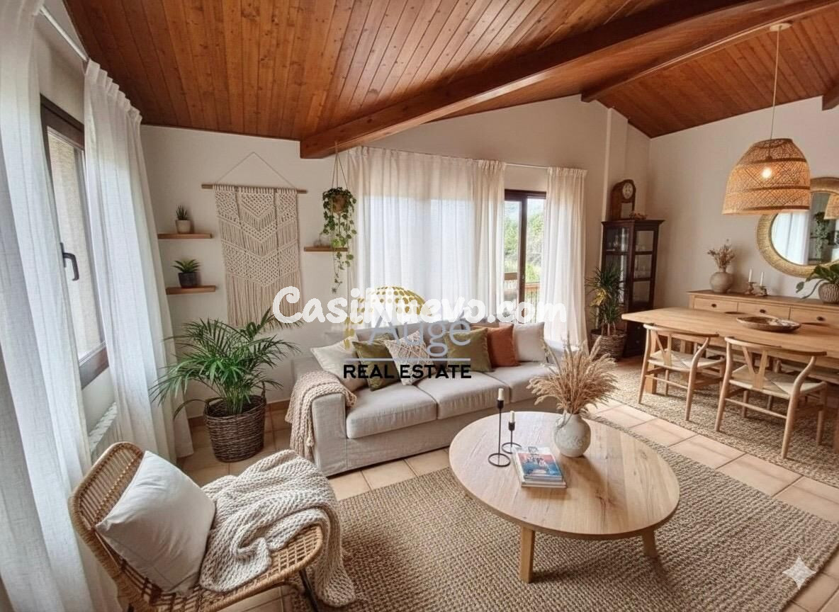 ESPECTACULAR ÁTICO EN HORT DE GODI CON AMPLIAS VISTAS