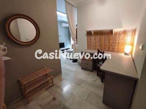 Habitación Premium para Estudiante en Gran Vía | Vistas a la - foto 6