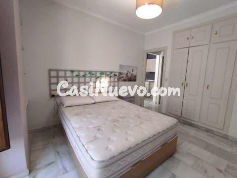 Habitación Premium para Estudiante en Gran Vía | Vistas a la - foto 9