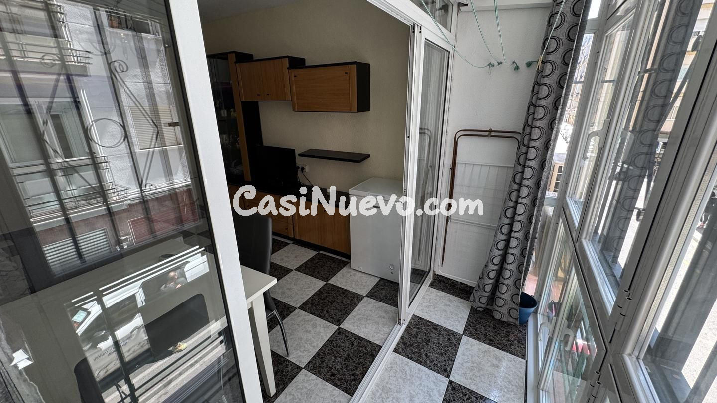 Piso de 3 dormitorios con AIRE ACONDICIONADO en cada habitac - foto 7