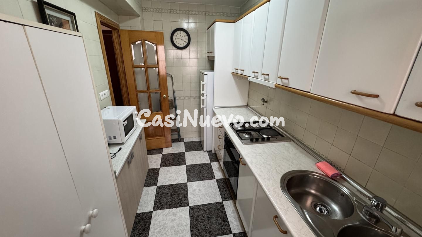 Piso de 3 dormitorios con AIRE ACONDICIONADO en cada habitac - foto 12