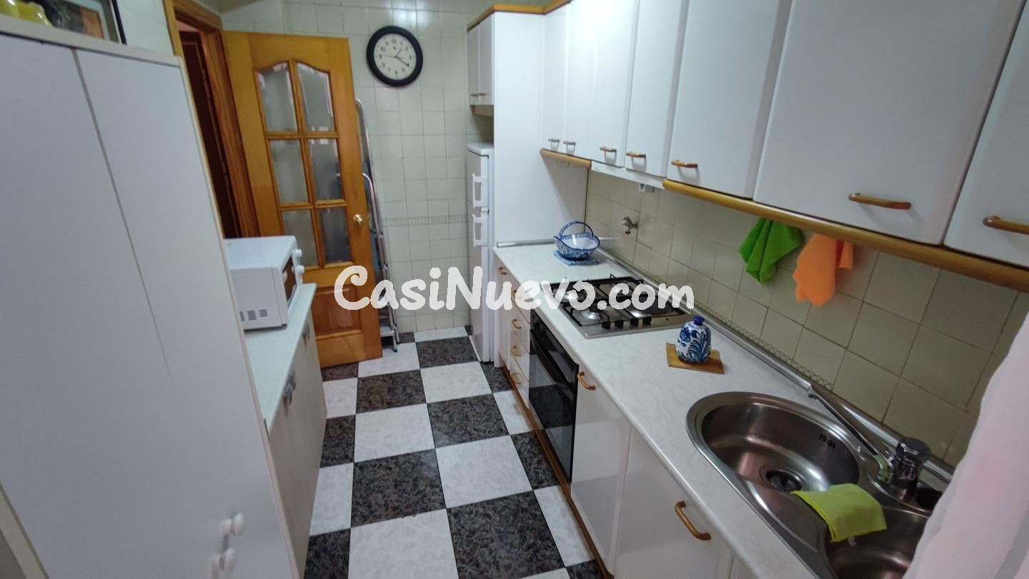 Piso de 3 dormitorios con AIRE ACONDICIONADO en cada habitac - foto 13