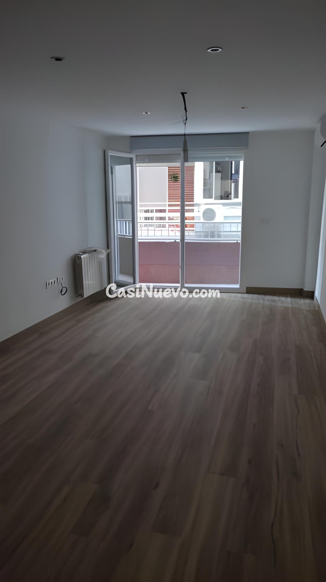 Piso reformado de 3 dormitorios con calefacción central incl - foto 8